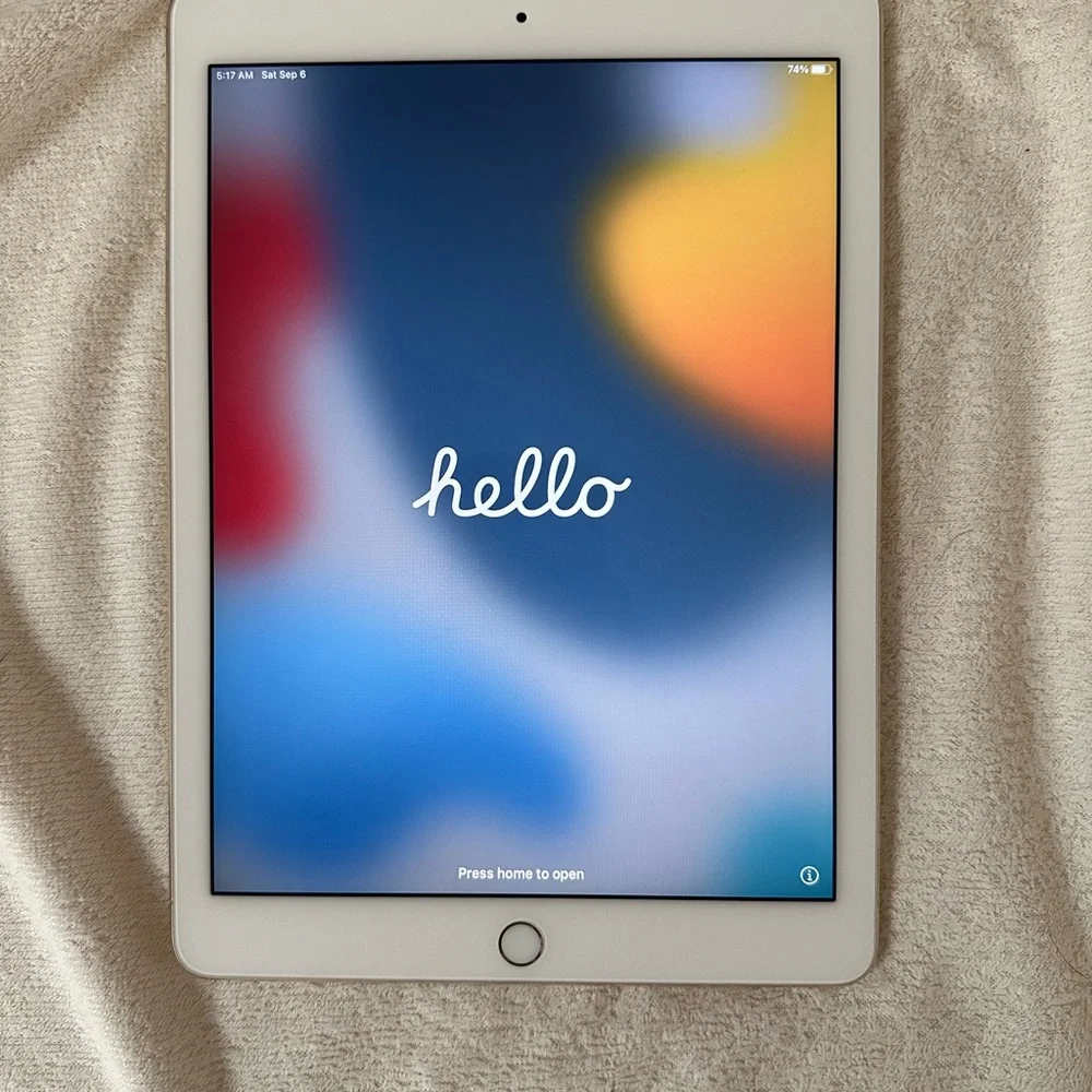 Apple Tablet in White
